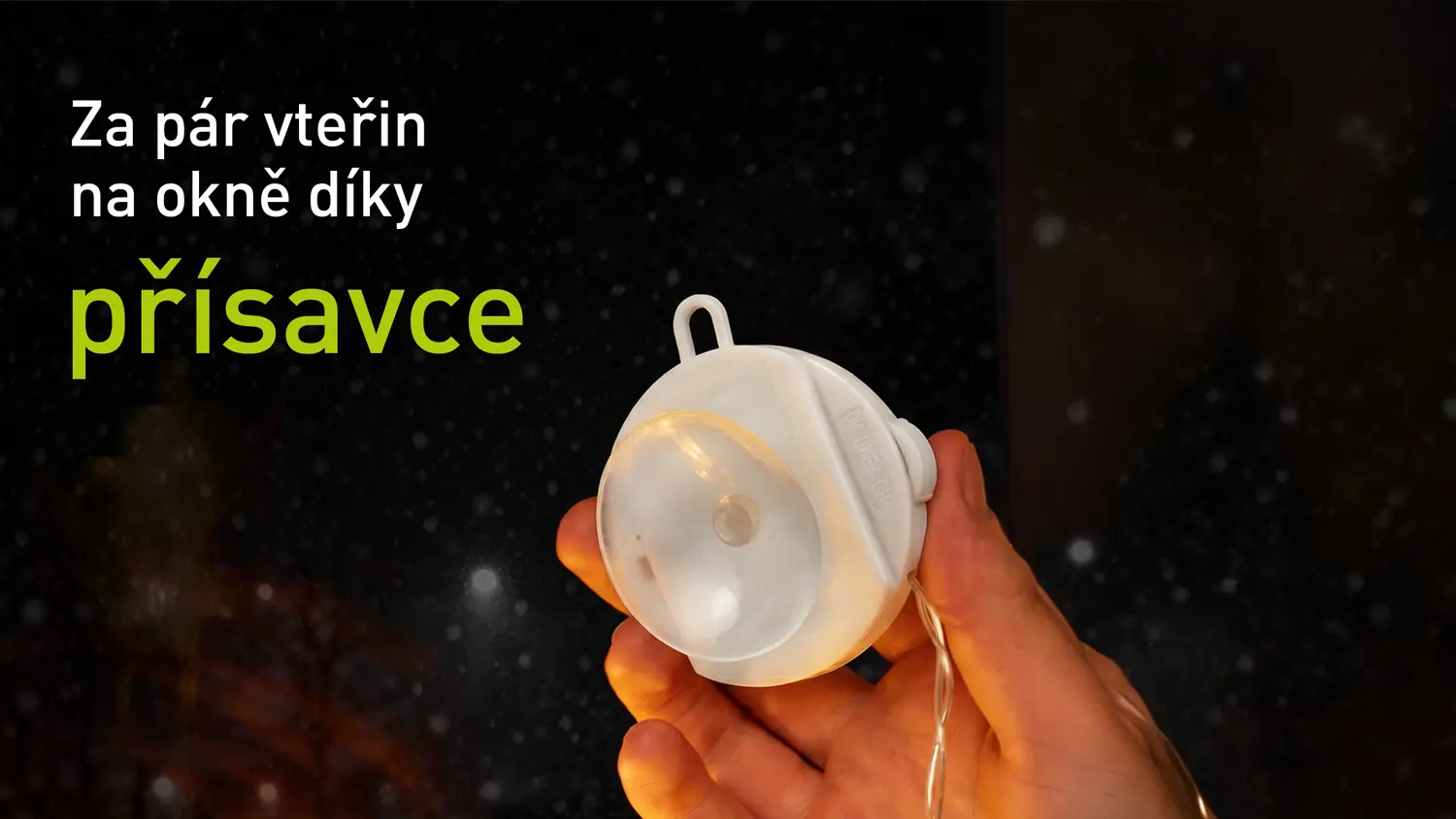 Detail bateriového úložiště dekorace s přísavkou.