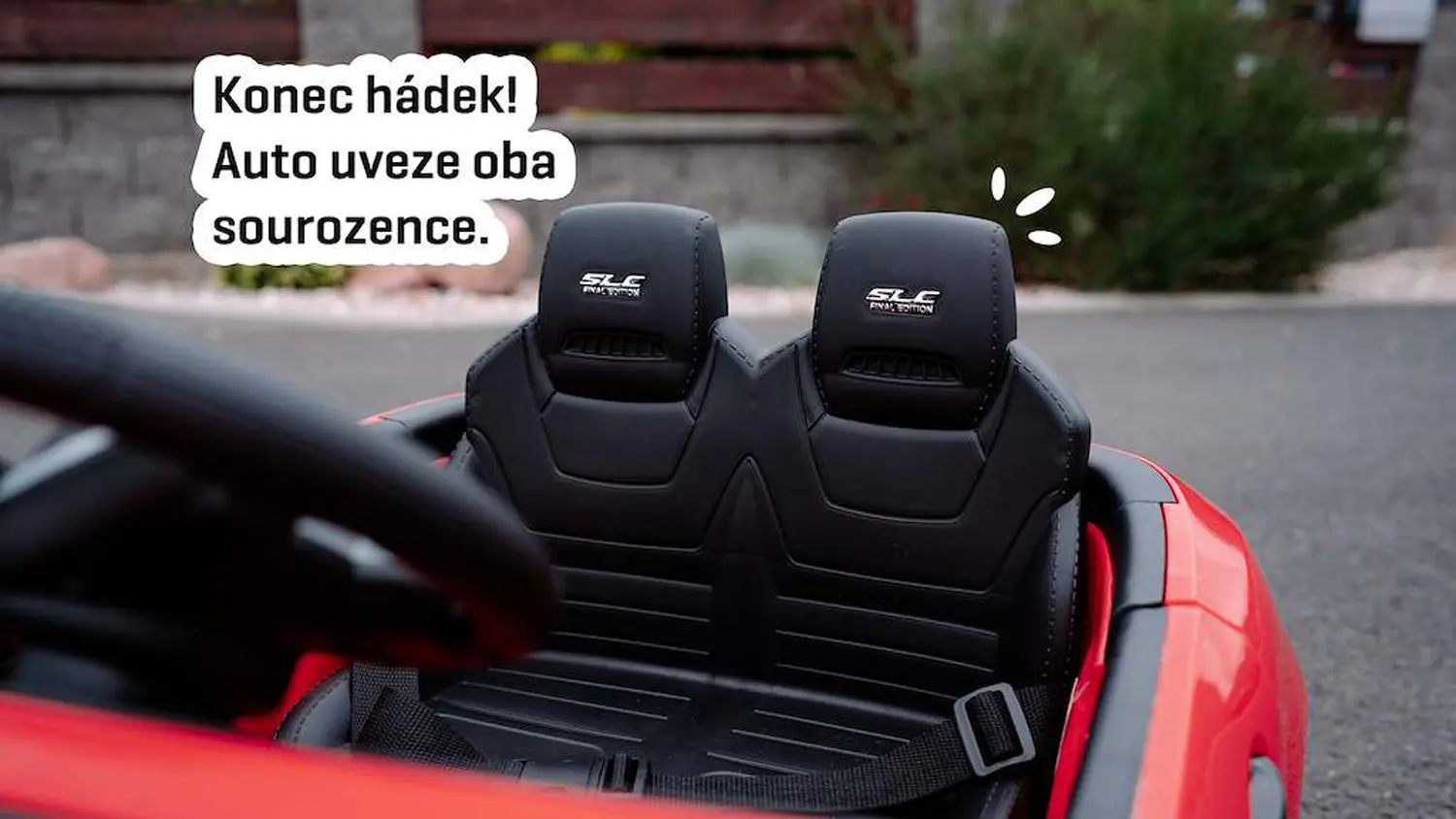 Auto uveze oba sourozence.