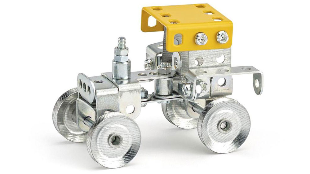Sestavený kovový model malého traktoru ze stavebnice Merkur Mini Traktor_02