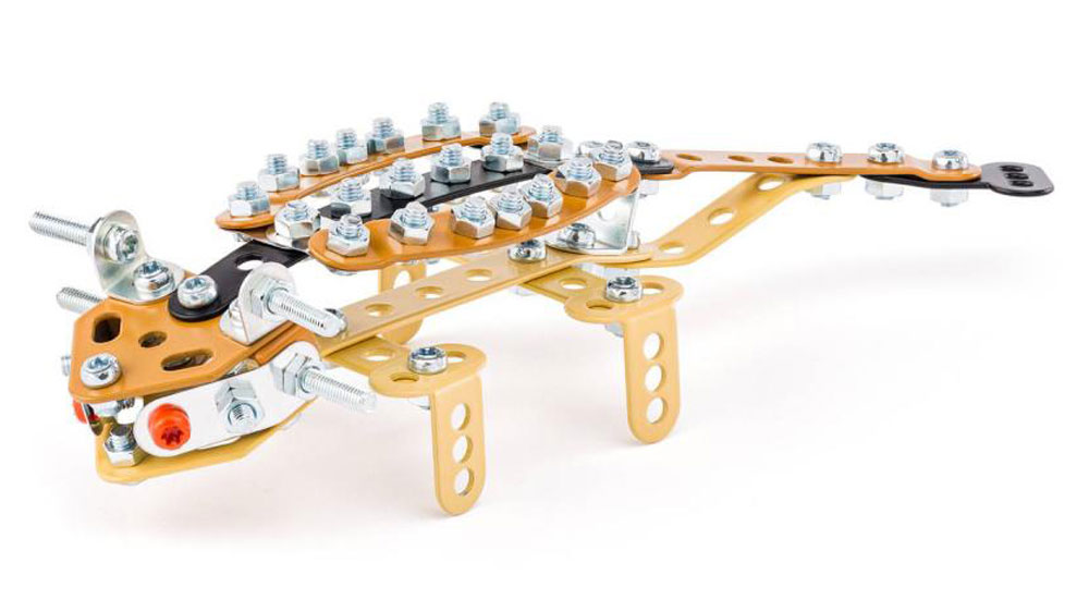 Sestavený kovový model Ankylosaura z Merkur stavebnice_02