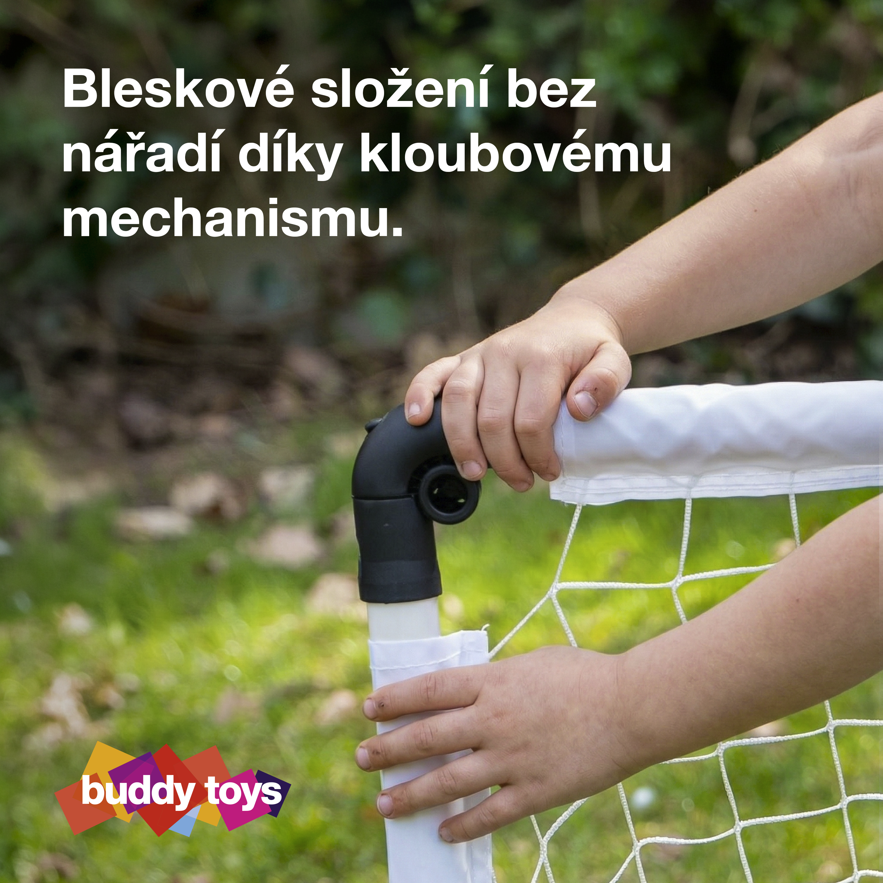 Detail na kloubový zacvakávací mechanizmus branky Buddy toys.