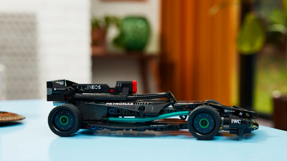 Stavebnice LEGO® Technic 42165 Mercedes-AMG F1 W14 E Performance Pull-Back EW_03