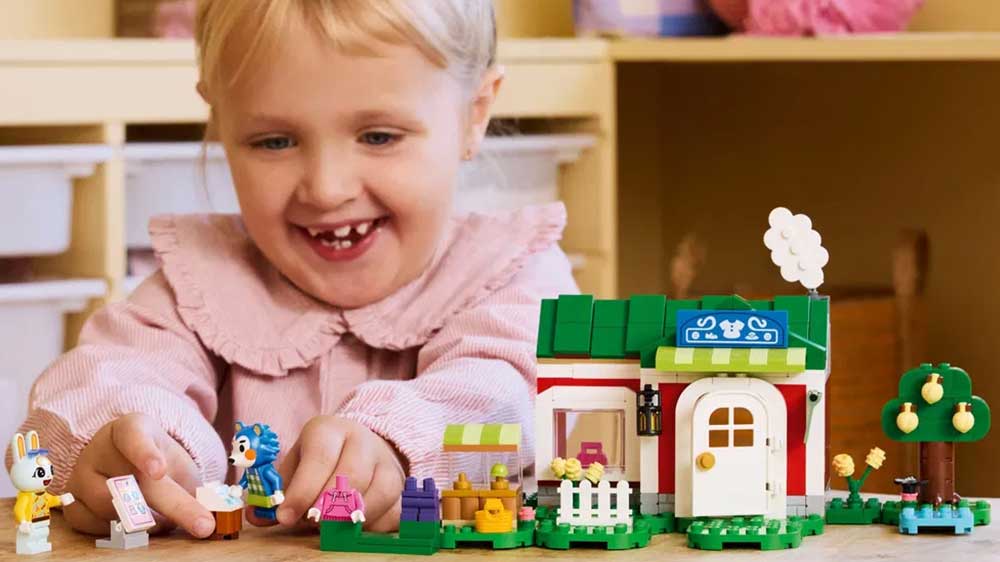 Stavebnice LEGO&reg; Animal Crossing&trade; 77055 Obchod s oblečen&iacute;m Able Sisters hraj&iacute;c&iacute; si d&iacute;vka_03
