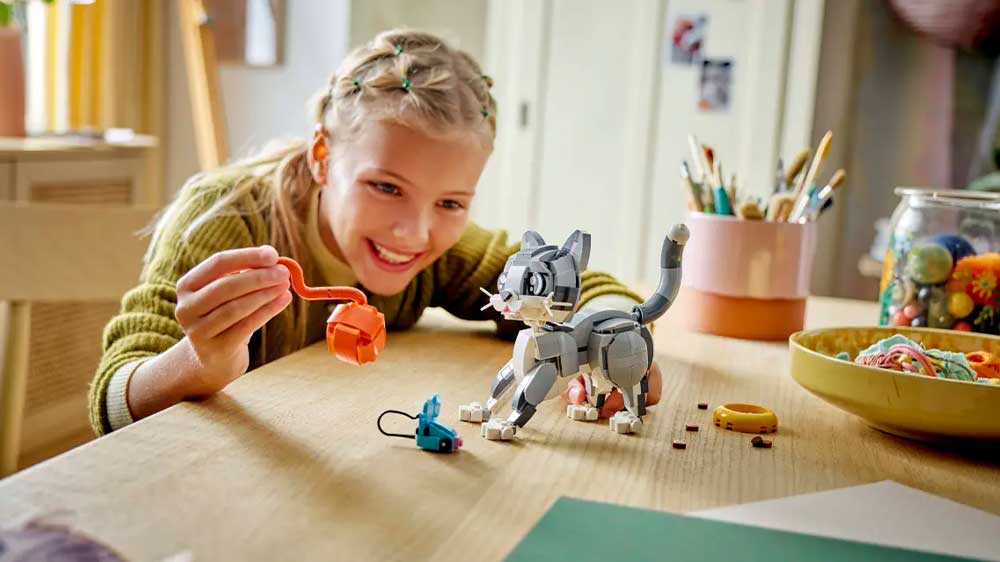Děti se stavebnicí LEGO® Creator 3 v 1 31163 Hravá kočka_02