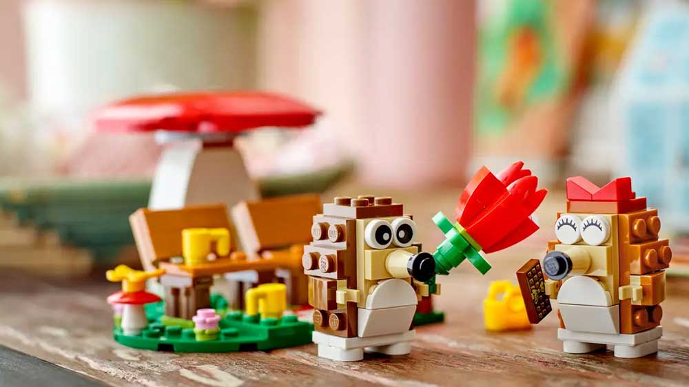 Stavebnice LEGO® 40711 Ježčí rande s piknikem_03