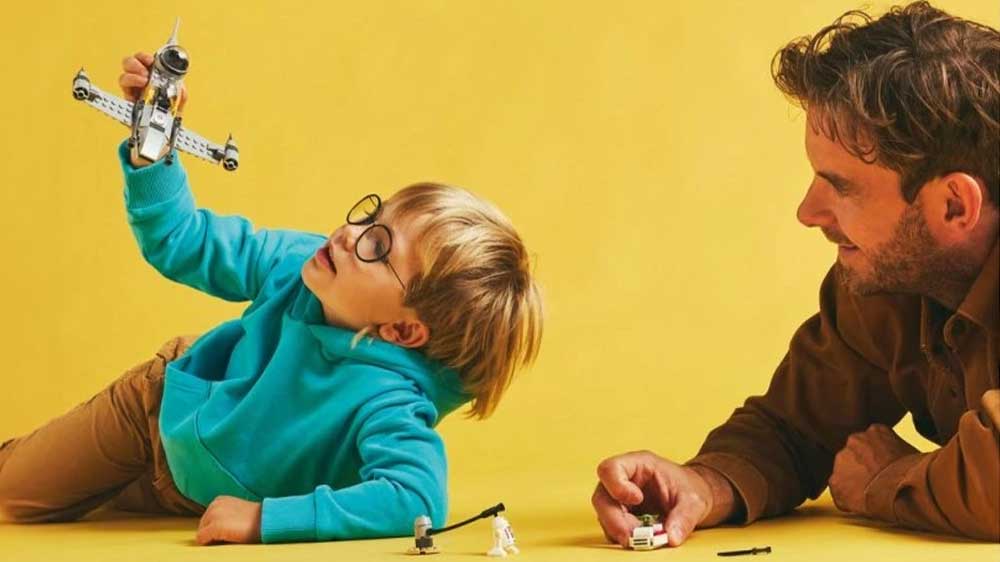 LEGO® Mando, Grogu a stíhačka N-1 Starfighter hraní_03