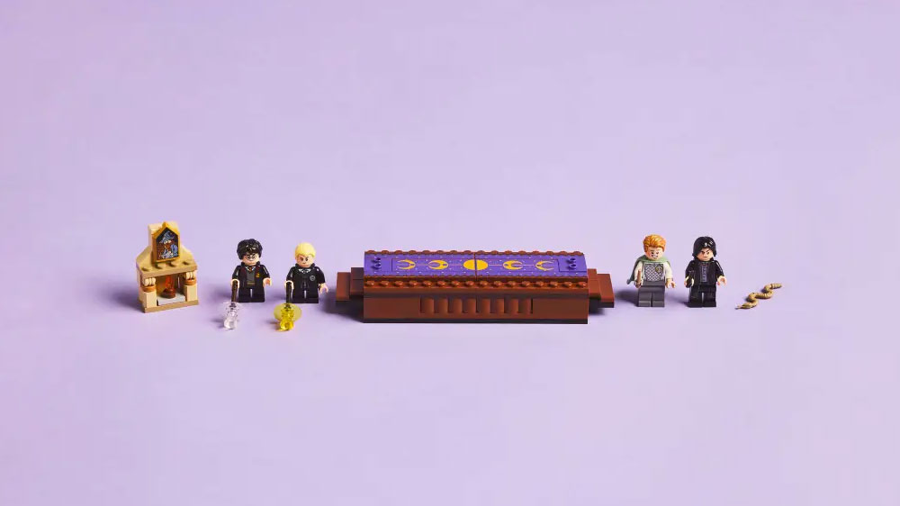 Stavebnice LEGO® Harry Potter™ 76441 Bradavický hrad: Soubojnický klub – detail jednotlivých částí_03