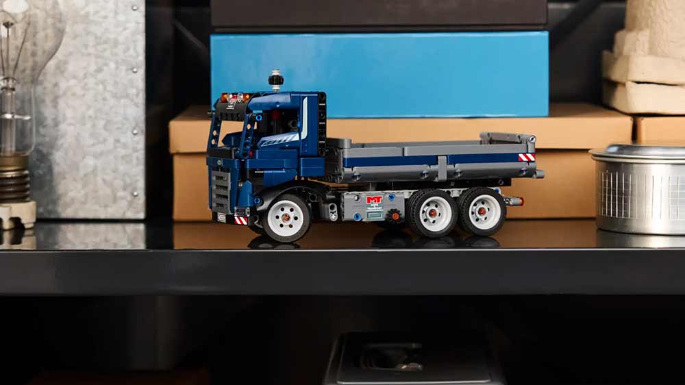 LEGO® Technic 42203 Nákladní sklápěč_03