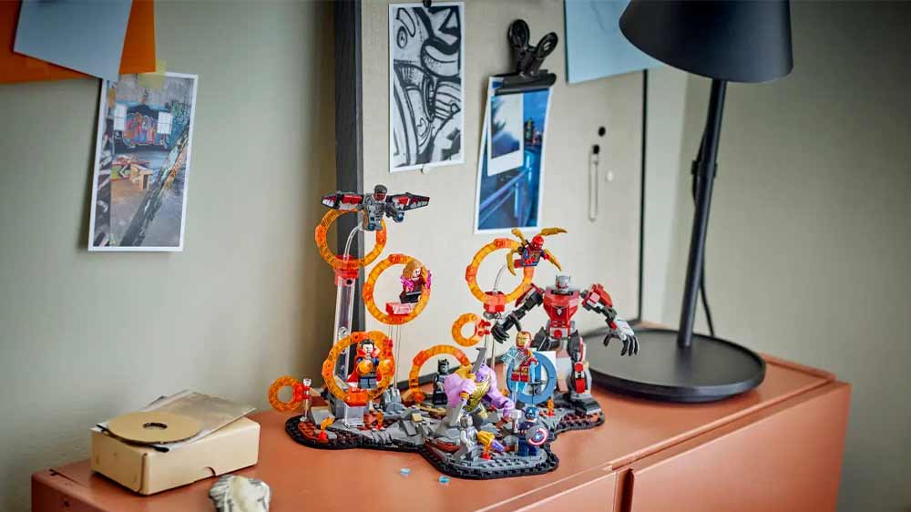 Stavebnice LEGO® Marvel 76323 Avengers: Endgame – Poslední bitva na výstavce_03