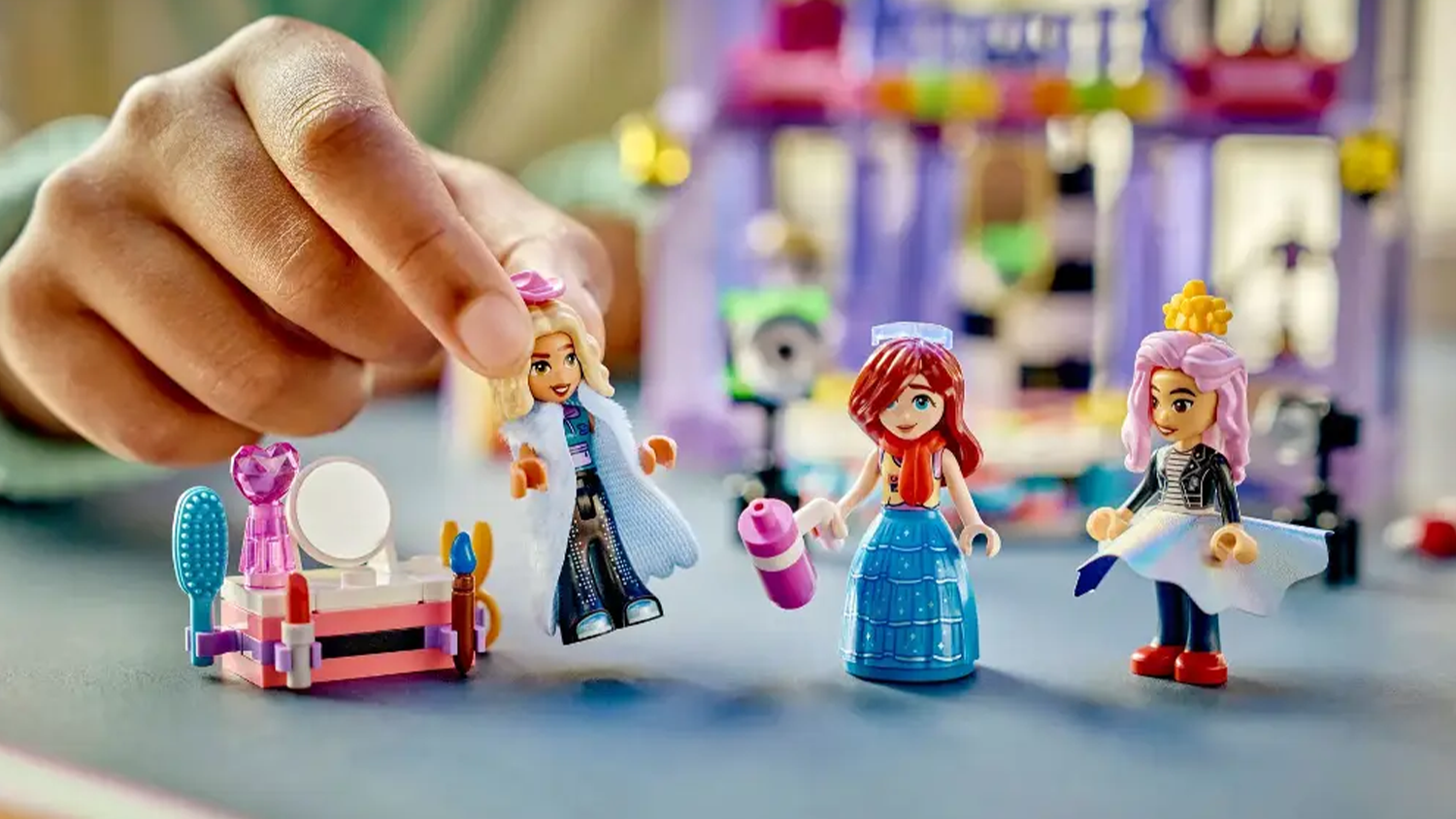 Postavičky zo sady LEGO® Friends 42685 Módna prehliadka v mestečku Heartlake