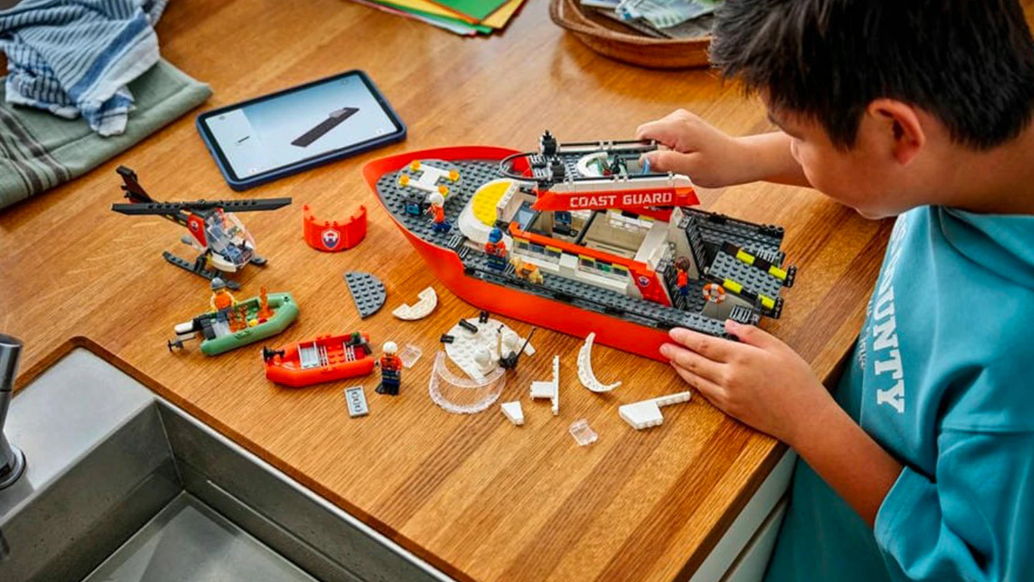 Použ&iacute;v&aacute;n&iacute; aplikace LEGO Builder při stavěn&iacute;