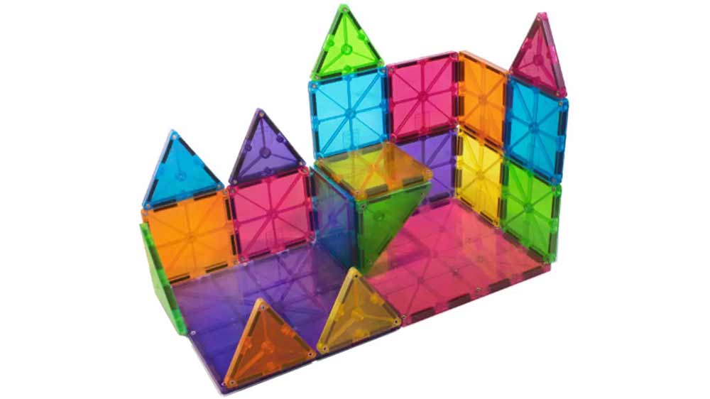 Stavba z magnetick&eacute; stavebnice MAGNA-TILES_03
