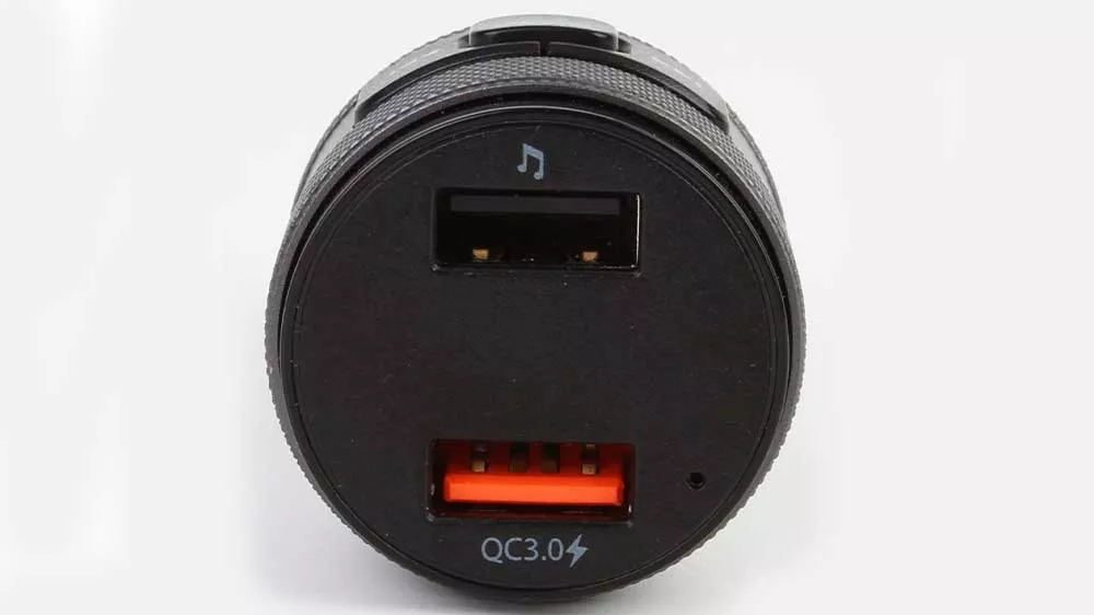 Bluetooth FM transmitter FMT-C57BT_02