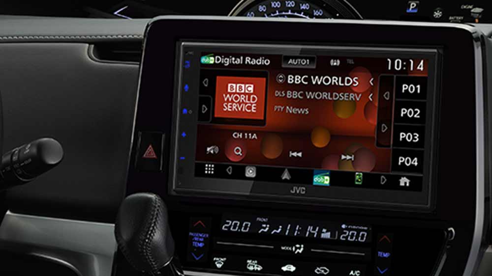 Puštěné rádio na přehrávači JVC KW-M695DBW_03