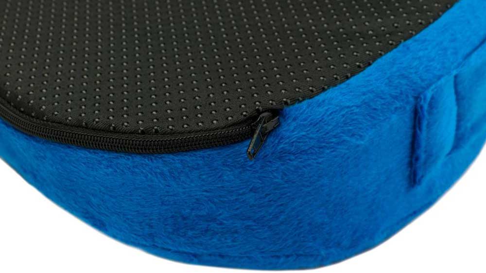 Protiskluzový povrch ergonomického podsedáku POWERTON _03