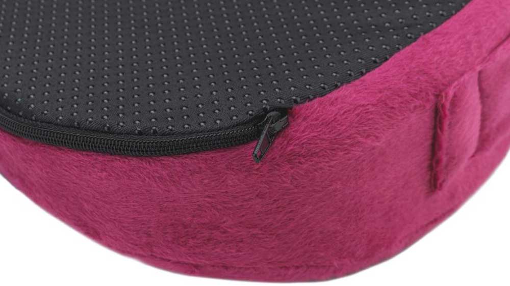 Protiskluzový povrch ergonomického podsedáku POWERTON _03