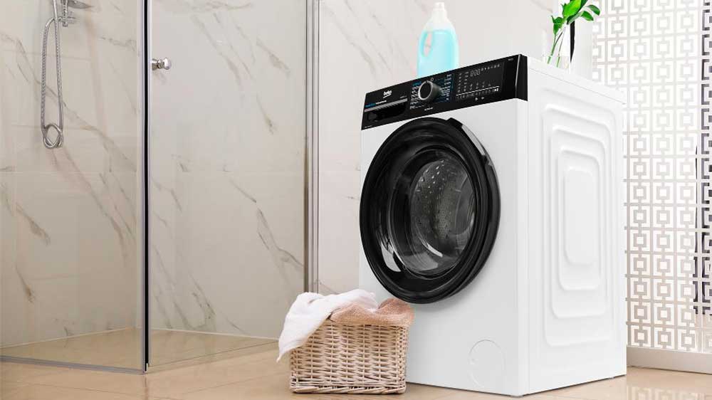 Pračka BEKO BM3WFU4841WBB v koupelně_04