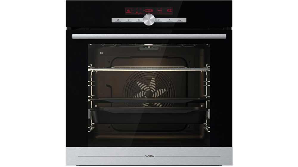 Čelní pohled na vestavnou troubu Mora VTS 785 BXB_02