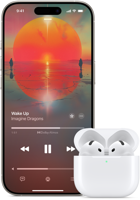 iPhone vedle AirPodů Pro v nabíjecím pouzdře, které je otevřené