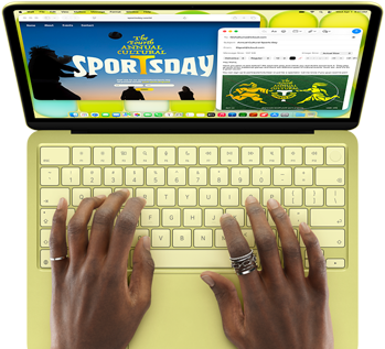 MacBook Neo v citrusovej farbe, ruky na klávesnici, používateľ má rozpísanú e-mailovú pozvánku na otvorenie umeleckej výstavy, ku ktorému je vedľa otvorená webová stránka