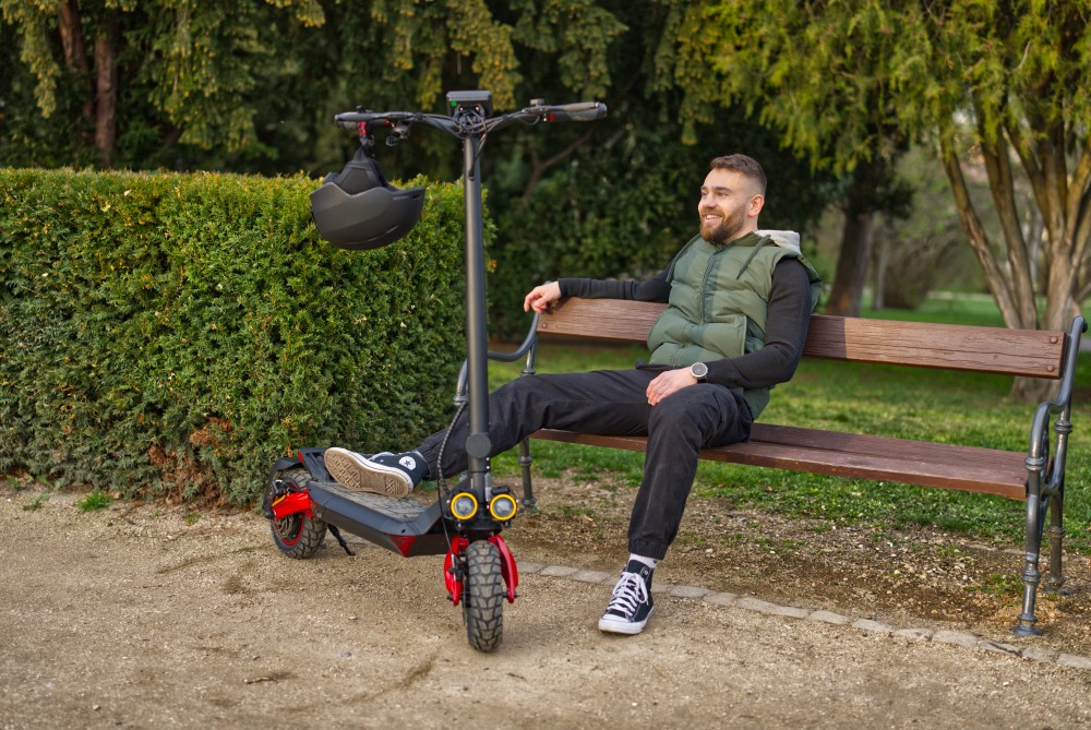 SCOOTER v parku