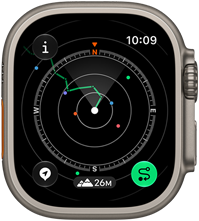 Apple Watch Ultra 4, titanové pouzdro, přírodní barva, funkce Návrat se zobrazenou trasou a kompasem, na pravém boku korunka Digital Crown, vyvýšené boční tlačítko