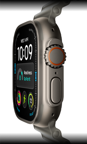 Apple Watch Ultra 4, titanové pouzdro, přírodní barva, digitální ciferník, komplikace: připravenost, tepová frekvence, cvičení, teplota, na pravém boku korunka Digital Crown, vyvýšené boční tlačítko, Oceánský řemínek, průhledně šedá barva