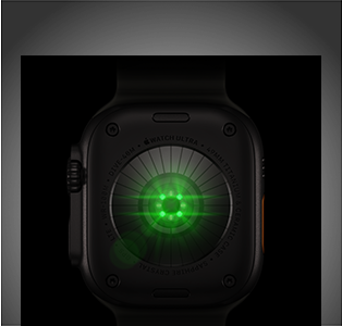 Pohled zezadu na Apple Watch Ultra 4, titanové pouzdro, černá barva, několik kulatých snímačů se svítícími zelenými LED diodami
